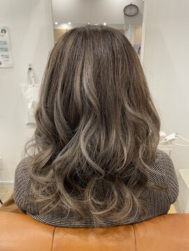 ディーカラー D-COLOR ハイライト×グレージュカラー