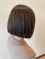 スタジオ アルファプラス 日暮里店(studio α+)&nbsp;ステップボーンカットカットボブショートハイライト白髪ぼかし