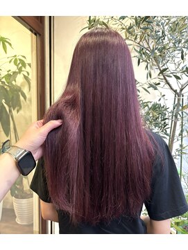 アン(Hair make un) ワインレッド