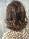 ラベージュミディアムゆるふわボブ20代30代