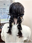 結婚式　お呼ばれ　ヘアセット　編みおろしツイン