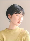 ショート ショートボブ ハンサムショート 前髪 暗めカラー