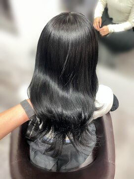 シー(SEA) 透明感たっぷりシアーブラック♪