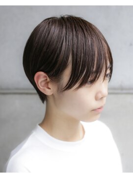 カライングドゥ(ing deux) 大人可愛い20代30代40代黒髪前下がりショートボブ丸みショート◎