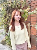 ピンクベージュ