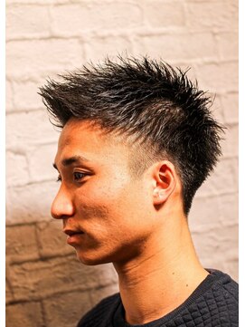 ヘアサロン 銀座マツナガ新宿店(hair salon) 新宿メンズに人気！アップバング×フェードで束感ショート