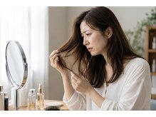色々なホームケアを頑張り続けたけど、いまいち実感が湧かない。その理由は髪は【生きた細胞ではない】から