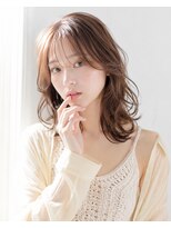 ファムバイアヴァンス(Femme by AVANCE.)&nbsp;透け感ベージュのくびれミディミルクティーブロンド