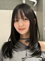 テクネ 天神大名(techne)&nbsp;天神大名今泉ハッシュカットバタフライカットグレーアッシュヘア
