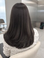 チグン(Jigun)&nbsp;動きのあるロングレイヤー