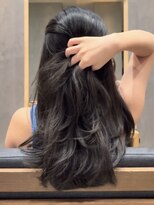 アイニティ(Inity)&nbsp;レイヤーカット+暗髪カラー