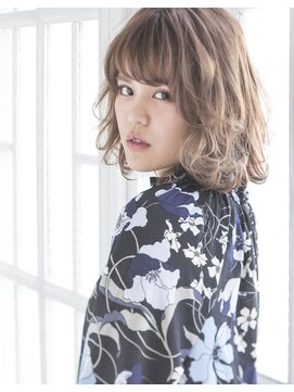 シャンプー 本庄店(SHAMPOO) ほつれたような質感の外国人風ボブ