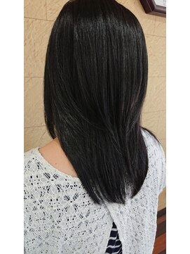 ハックルベリーベリー(Huckle Berry Berry) 艶やか縮毛矯正