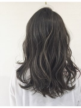 アプリ バイ リアン 浦和(appri by Rien) スノーハイライト×インナーappriイヌイ