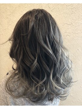 ヌーム 塚本店(NOOM) カラーコレクション