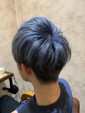 ジョージ(Jo-Ji) アイスブルー×メンズショート♯ハイライト♯インナー♯ブリーチ