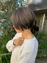 トルネード(TORNADO)&nbsp;ハイライトバレイヤージュ前下がりショート