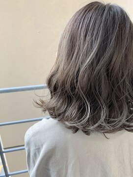 ジーナ 札幌(Zina) 【Zina札幌】イルミナカラー/アディクシーカラー/ケアブリーチ