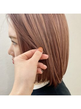 ベルム(Belme) 切りっぱなしボブ×ピンクベージュ