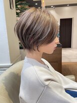 《30代40代》白髪ぼかしハイライト×前下がりボブ【イケダ】