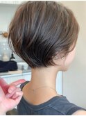 小顔ヘアふんわりショート簡単スタイリングブリーチなしカラー