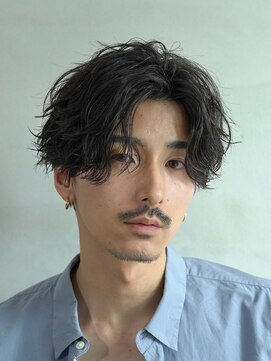 フィフス トウキョウ (fifth TOKYO) メンズミディアムパーママッシュウルフカット波巻きスパイラル