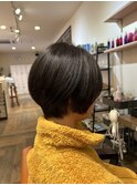 ショートボブ