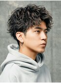 難波ツイストパーマメンズスパイラルパーマフェザーショート色気