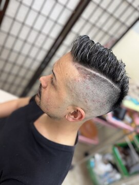 ロジーリリーヘアーズ(Rosy Lily hair's) 震災刈り ホワイトメッシュ