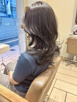 ヴィサージュファイン(VISAGE fine)&nbsp;レイヤー×艶髪でつくる上品くびれミディ