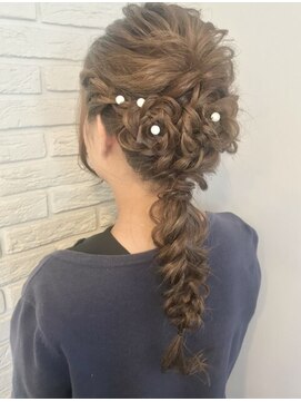 オールバイワンネス(ALL by One'Ness) 結婚式お呼ばれアレンジ