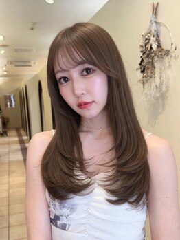 アルティーナ(altina)の写真/【NEW　OPEN】乾かすだけで決まる極上レイヤーカット×髪質改善Aujua。伸びても美しい顔周りと艶を＊
