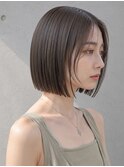 切りっぱなしボブアゴ下ボブワンホンヘア透明感カラー薄め前髪◎