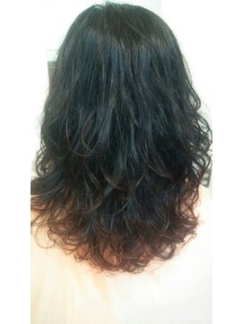 インセンス美容室 ナチュラル愛されカール