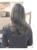 【Marl】シルバーグレージュの柔らかい質感のセミロング♪