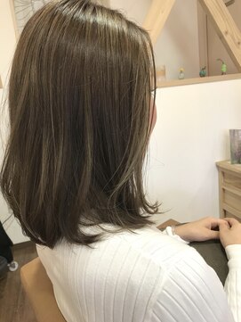 カーラヘアー(carla hair) オリーブ ナチュラルハイライト