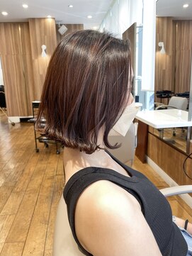 ビュートリアム ギンザ(BEAUTRIUM) バッサリカットの外はねボブヘア＊〔銀座、20代、30代、40代〕