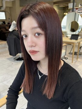 ティア(Tia.) (ストレートヘア/ロングヘア/前髪/サイドバング/小顔)