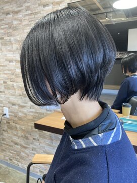 ヒナタ(HINATA) 大人ショート