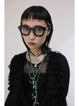 マレ(MARAIS) 前髪にデザインを入れたワンレンスタイル