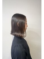 リラ バイ クオーレ(LIRA by CUORE)&nbsp;切りっぱなしボブ