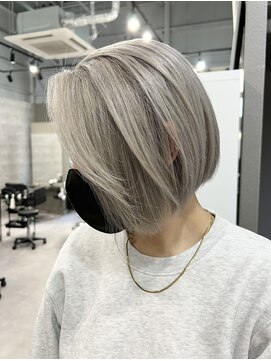 ヴィア(Via) ボブ×シャドールーツ