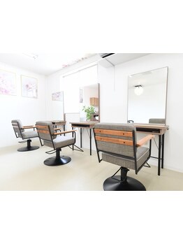 マンツーマンのプライベートサロン☆周りを気にせずゆったりとした時間を過ごしながら、理想のスタイルに♪