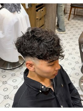 グルーマーズトウキョウ(GROOMER/S TOKYO) スペインカール【外国人風パーマ　メンズパーマ】