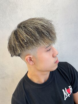 ルースト 西院店(ROOST) パイルツイスト×ゴールドハイライト