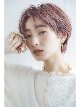 ククリ(KuKuri) ハンサムショート/ピンクグレージュ/横浜大口/白髪ぼかし/白髪