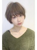 カジュアルショートボブ