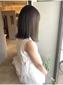 寒色ベージュカラー