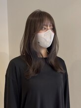 イル 天神大名店(ill) 大人ミディアム/グレージュカラー