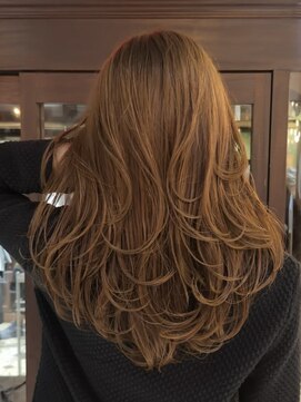 スリー(three) レイヤーカット